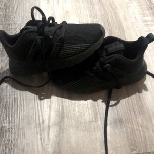 Kids all black mesh adidas